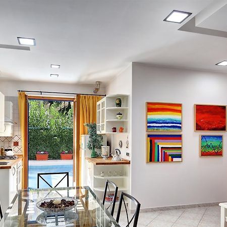 Caruso 3 By Villasandco Rentalsorrento Esterno foto